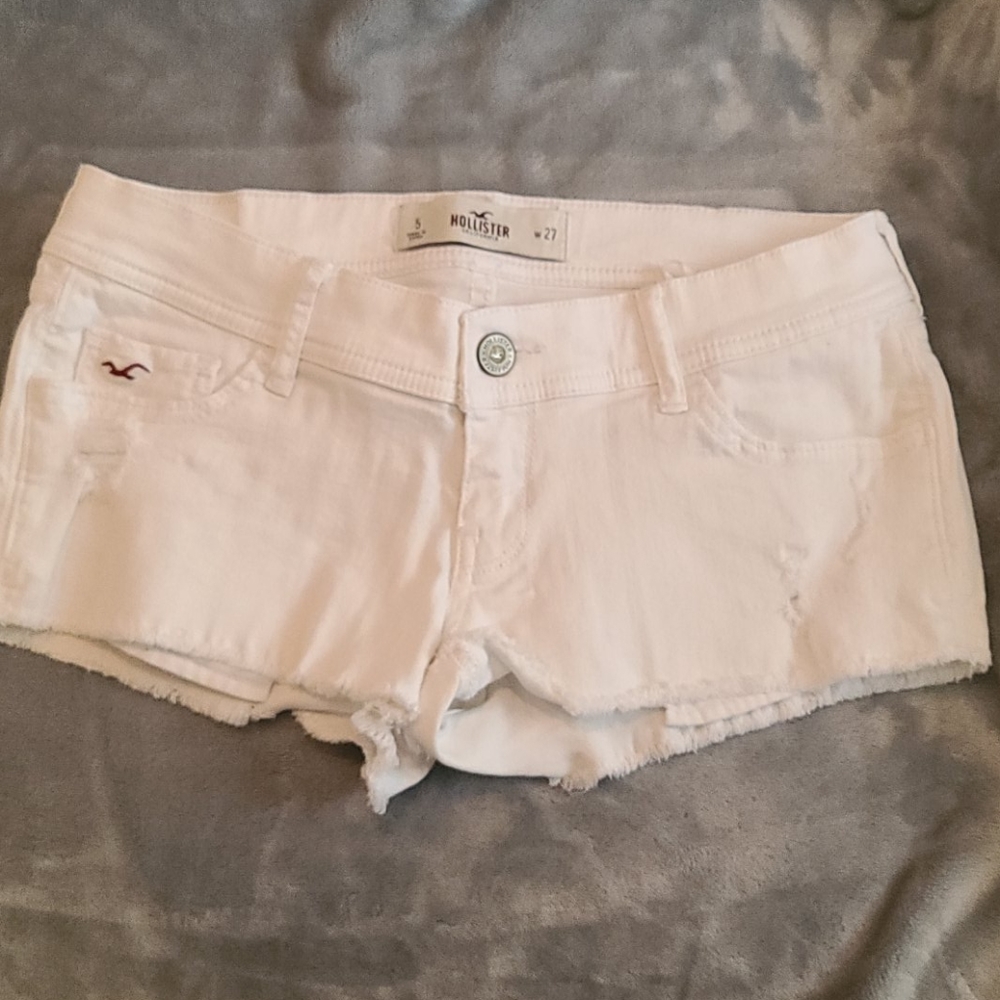 Like new Hollister white jean shorts